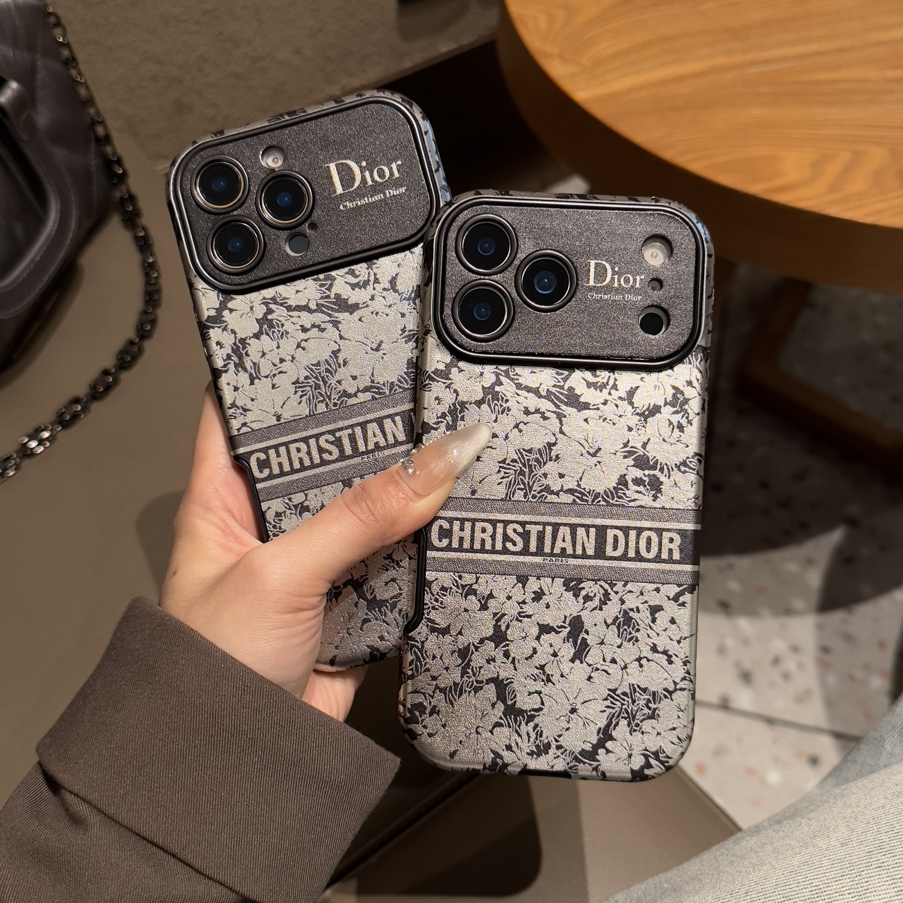 潮牌D家秒变17适用苹果17promax手机壳新款iPhone16名媛15高级14p