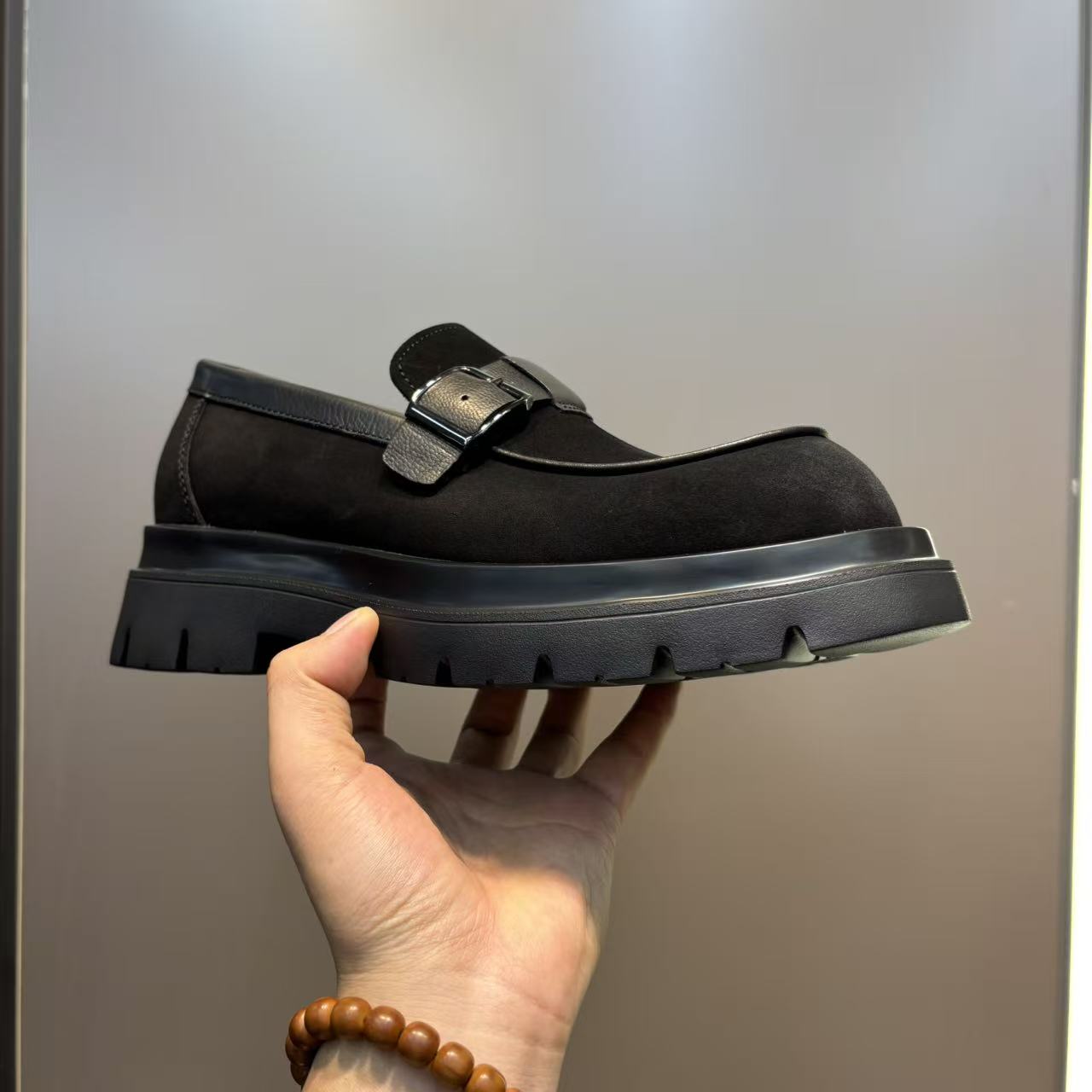 2025秋季新款男士时尚厚底大头商务休闲皮鞋男鞋