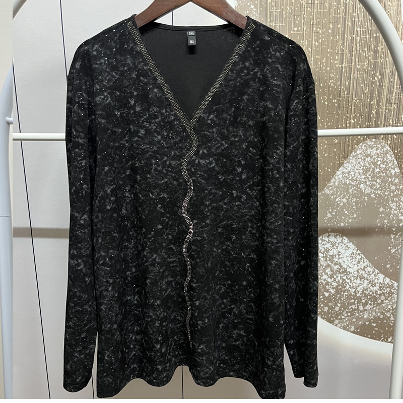 5595大码女装秋冬打底衫加肥加大中老年妈妈小衫V领显瘦百搭上衣