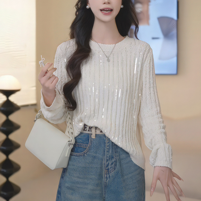 早秋季设计感洋气减龄上衣女时尚重工亮片圆领白色宽松百搭针织衫