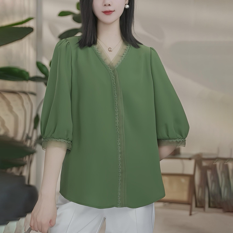 绿色木耳边V领衬衫女士2025夏季新款洋气减龄宽松显瘦设计感上衣