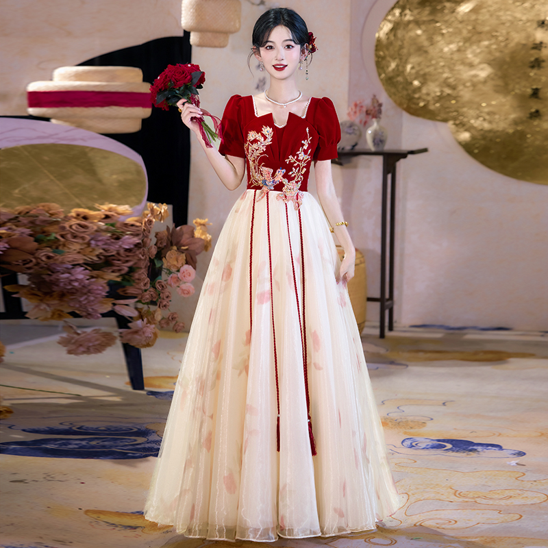 大码敬酒服2025新款胖mm显瘦高级感新娘法式简约气质结婚订婚礼服