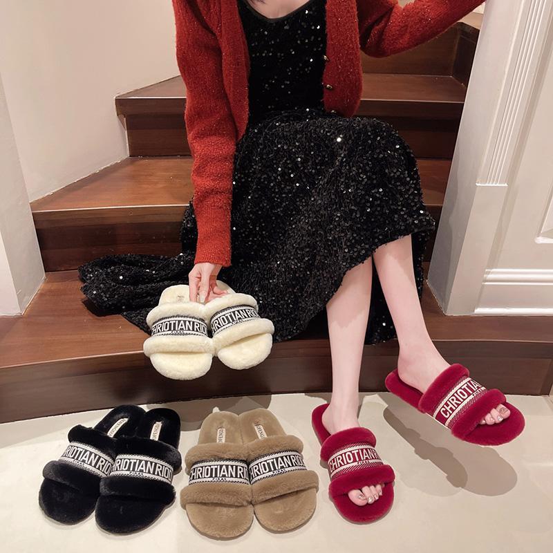 厚底拖鞋女外穿2025新款法式超火一字凉拖爆款休闲家居女士毛毛拖