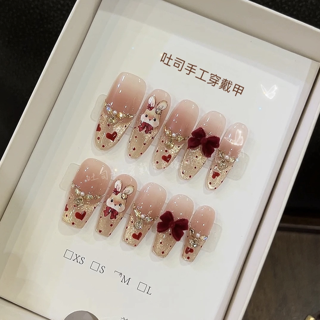 【月兔派对】纯手工穿戴甲高级感轻奢温柔纯欲显白重复贴戴手工美甲