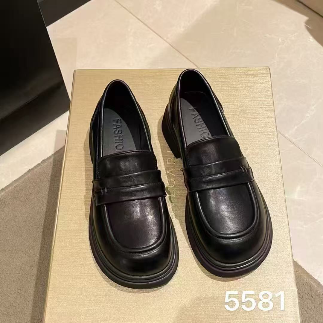 6892乐福豆豆鞋 乐福鞋女舒适时尚百搭黑色