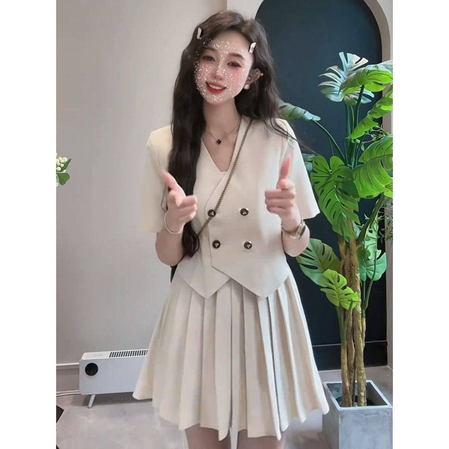 大码宽松时尚短袖显瘦减龄遮肉上衣两件套女洋气西服套装百褶裙女