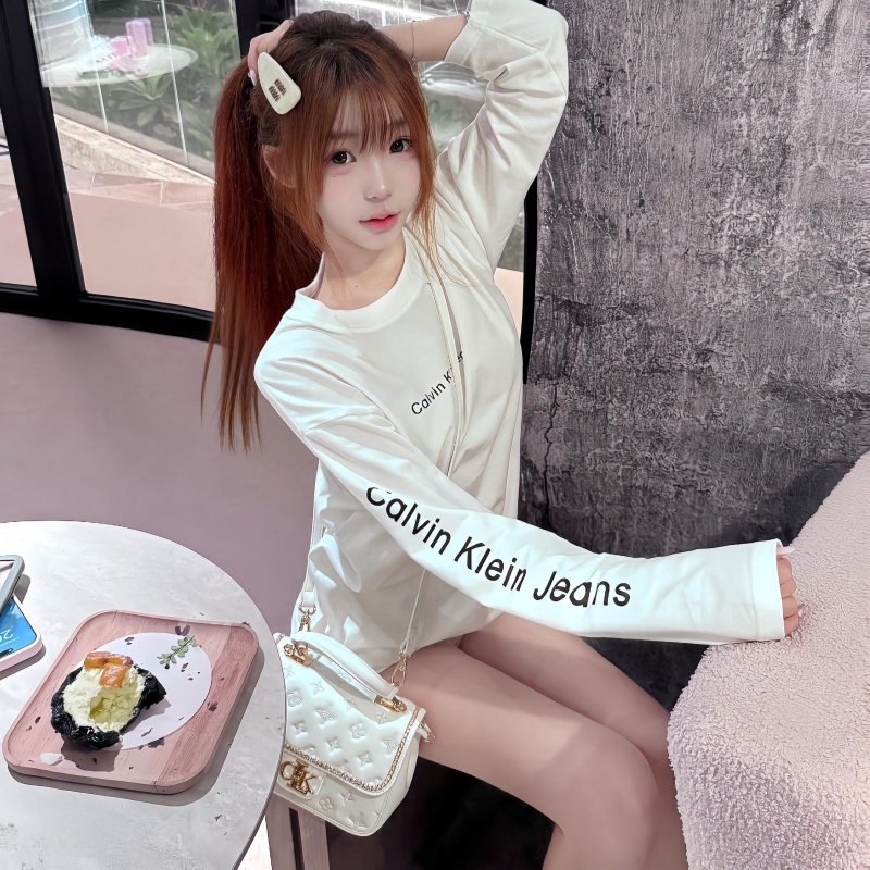 【美版正品】CK印花字母长袖常规圆领少年宽松长袖时尚初秋长袖上衣