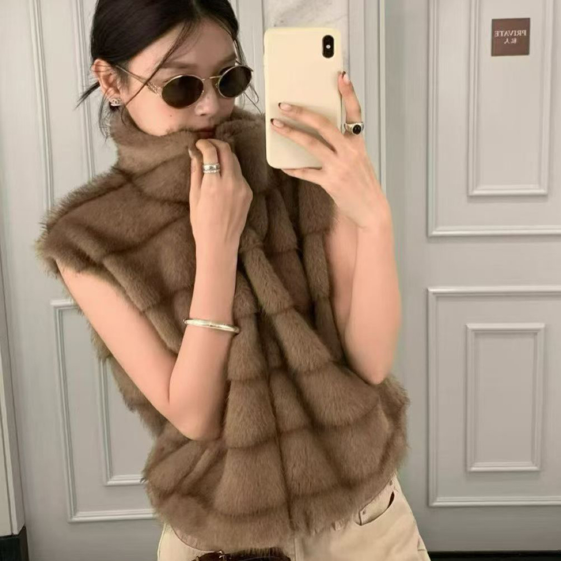 复古港风毛毛马甲