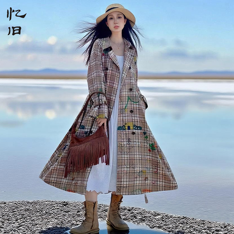 【格间绘梦】文艺涂鸦印花风衣女2025秋季中长款翻领别致宽松外套