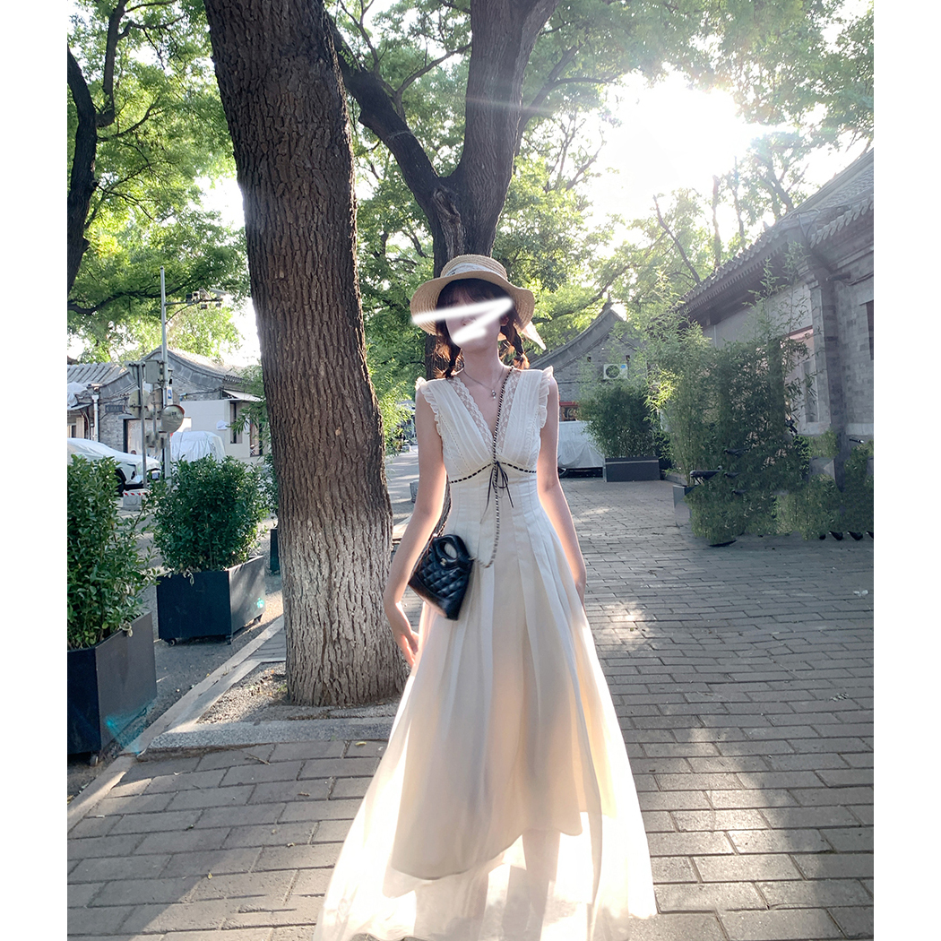 【漫纱云岫 】蕾丝拼接v领A型背心连衣裙夏季收腰显瘦气质无袖长裙