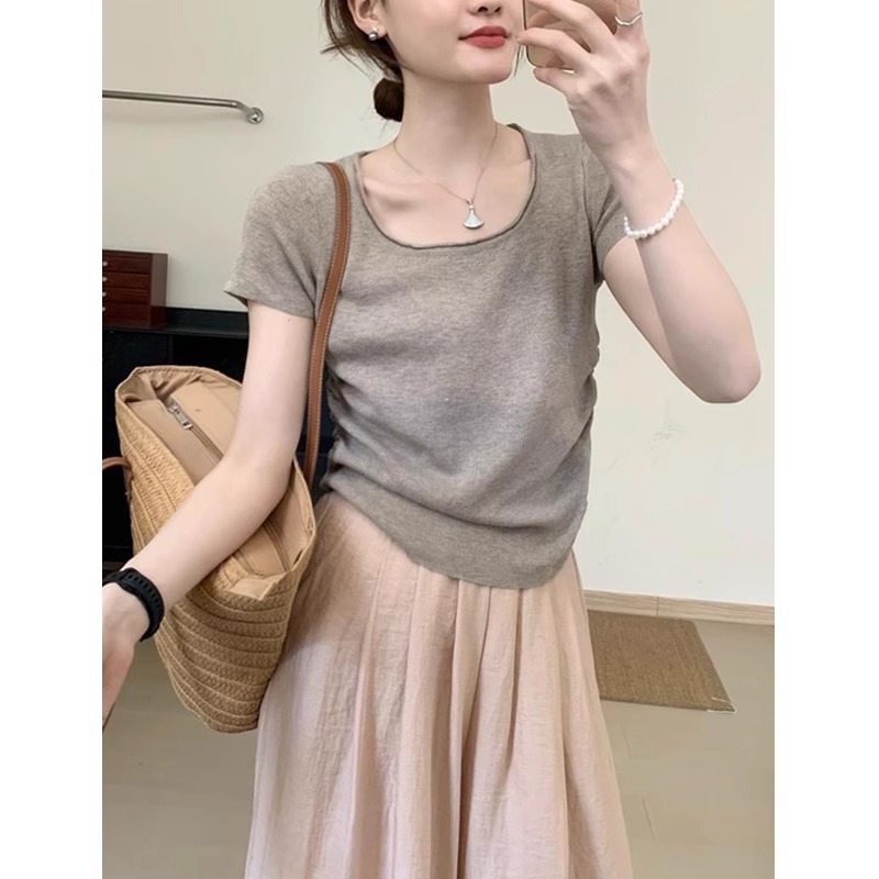 新款韩系大u领针织短袖t恤女春夏甜辣设计感显瘦别致体恤正肩上衣