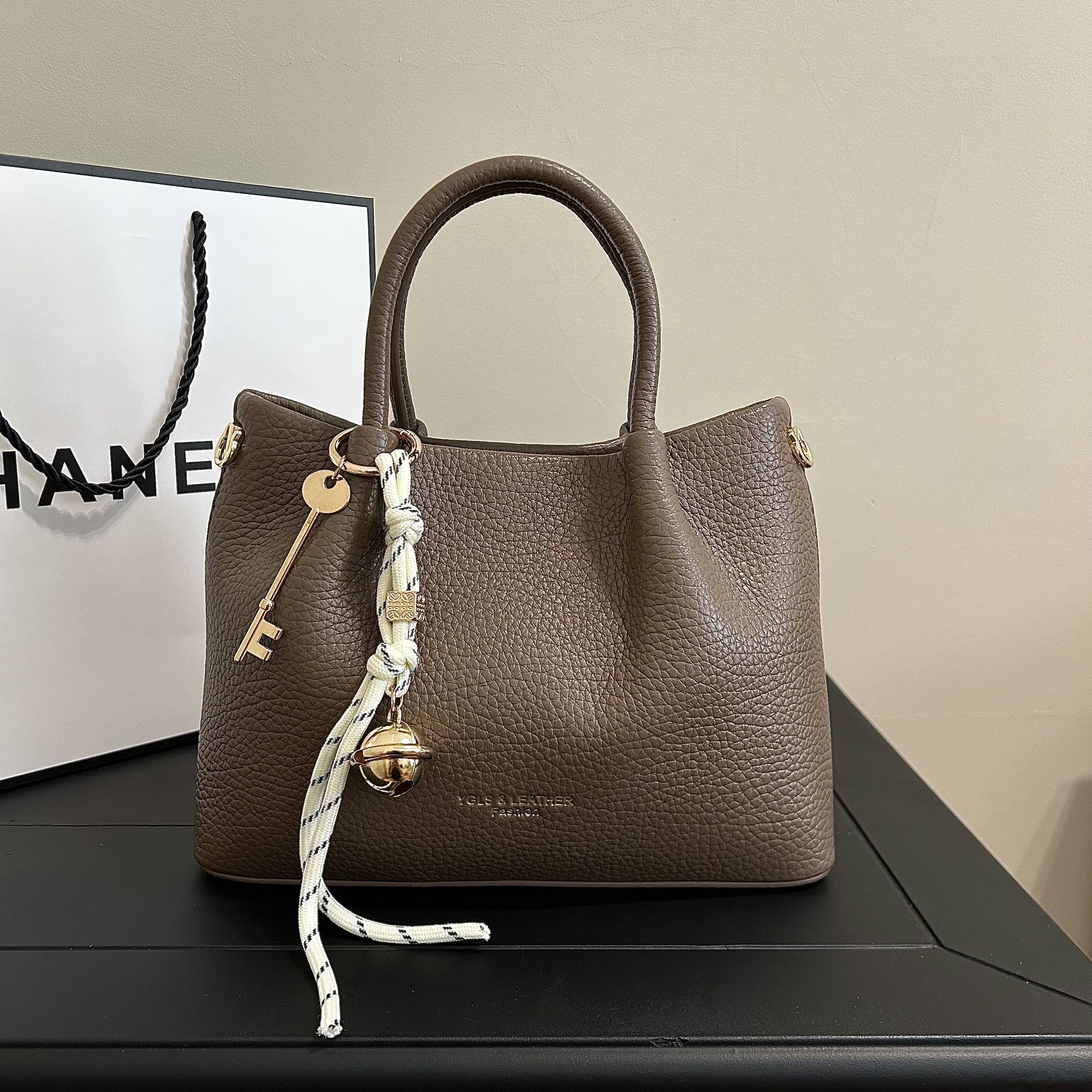 2025秋冬新款时尚手提包斜挎包女士菜篮子手拎单肩百搭时尚大容量