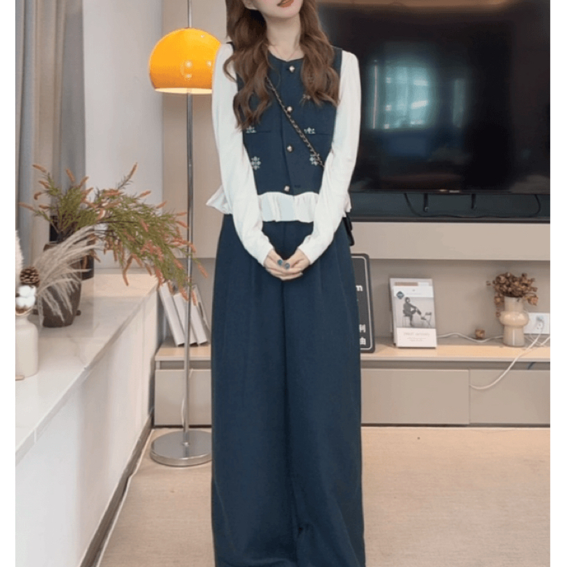 法式气质打底衫马甲休闲裤三件套女2025秋季法式洋气减龄显瘦套装