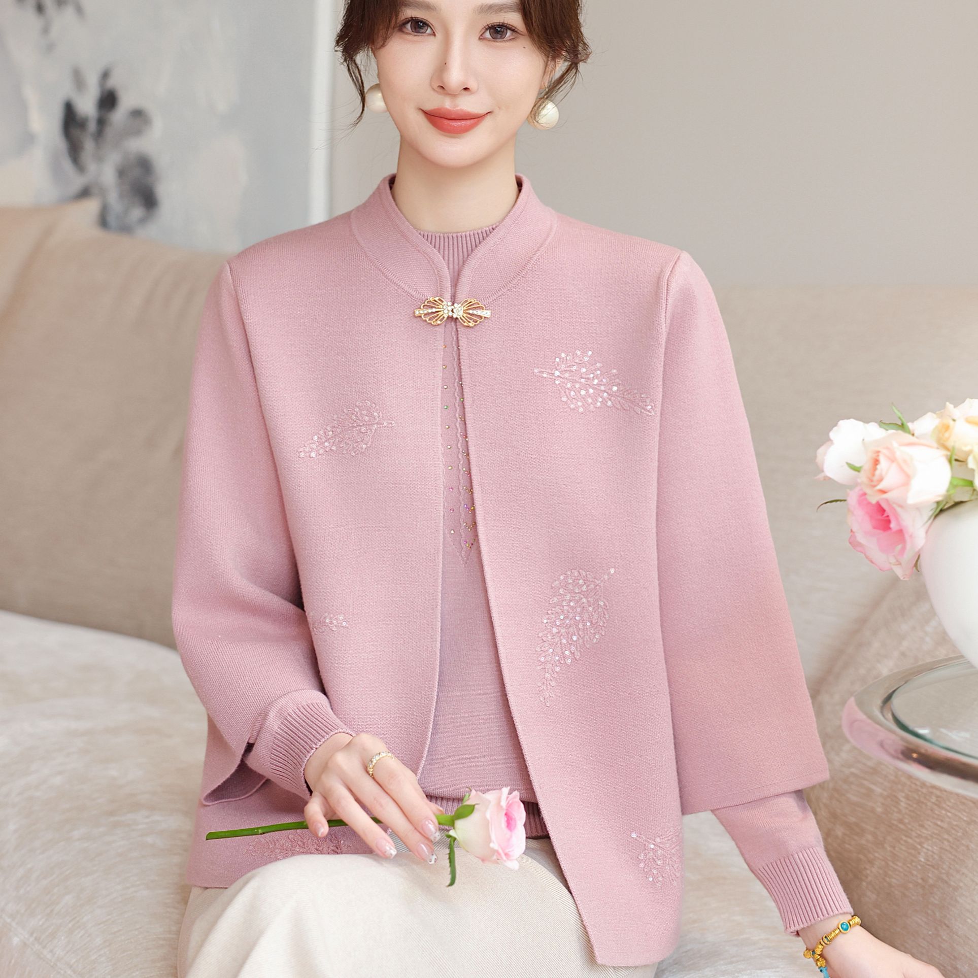 妈妈秋冬装结婚礼服针织开衫2025新款中老年女高贵内搭毛衣两件套