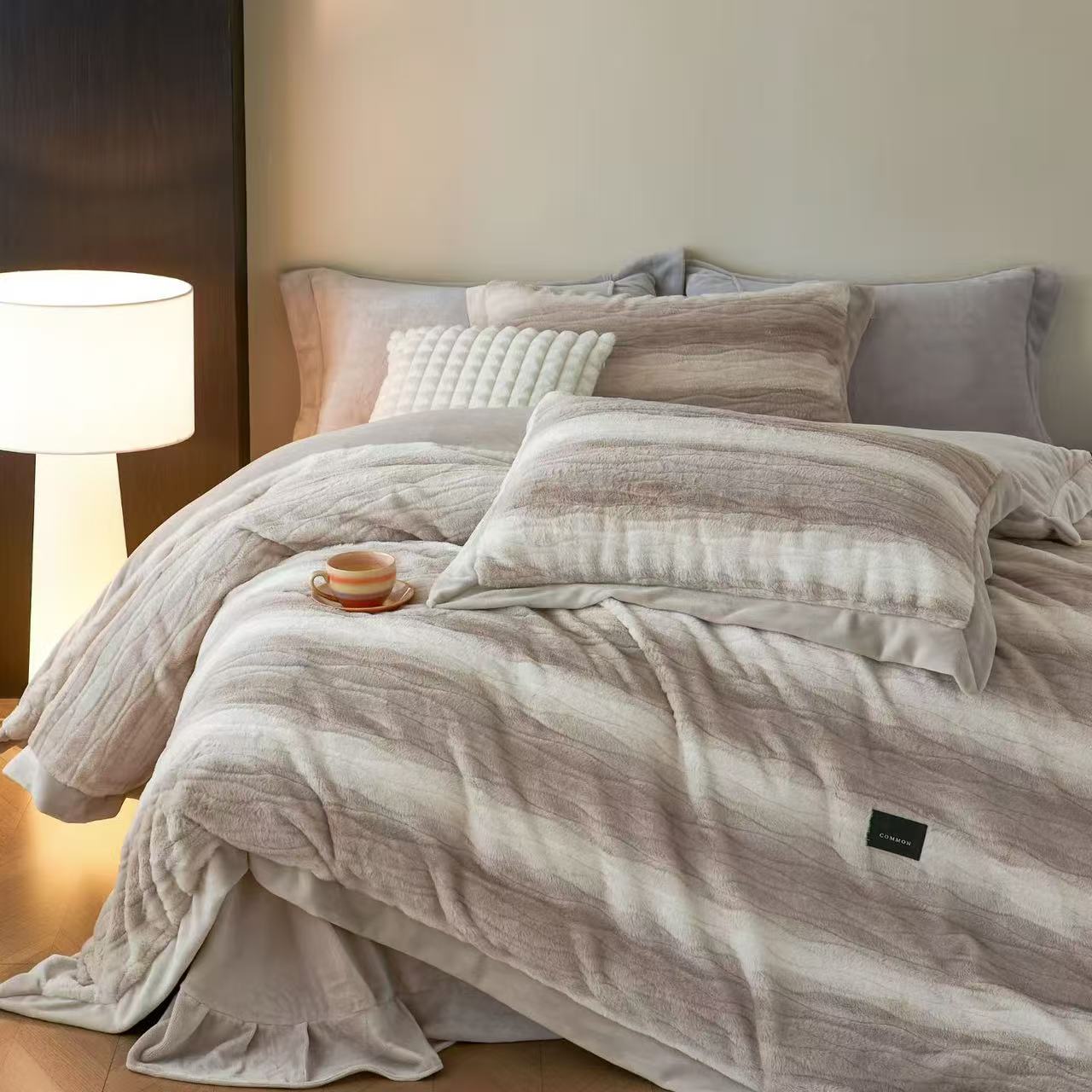 牛奶绒被套枕套床单四件套冬季奶绒加绒绒被多功能床品套件轻奢