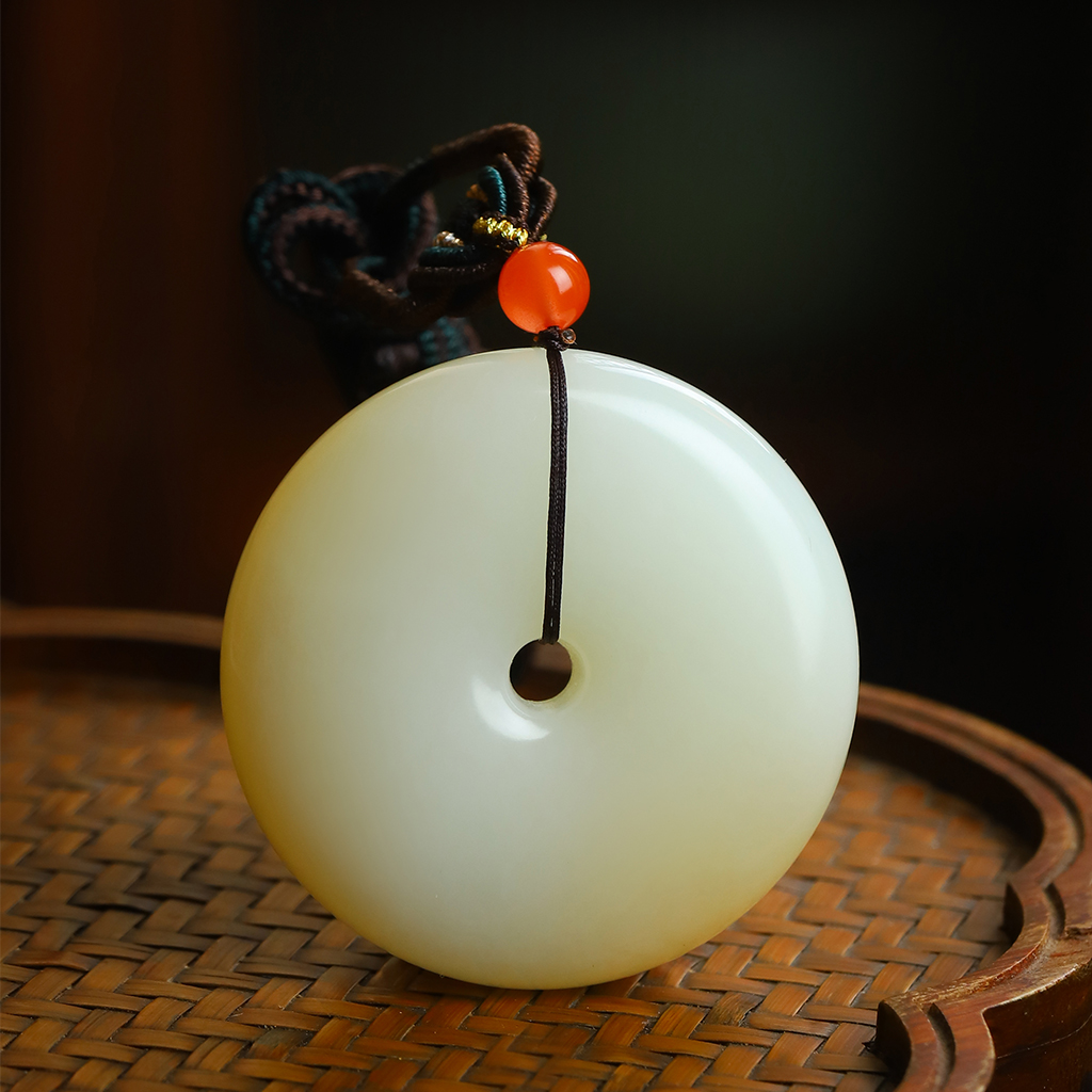 【孤品收藏】天然和田玉平安扣加厚面包扣吊坠毛衣链女士上等高货