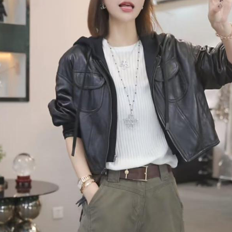 【机车女神】2025早秋新款时尚气质休闲百搭皮衣连帽外套女设计感
