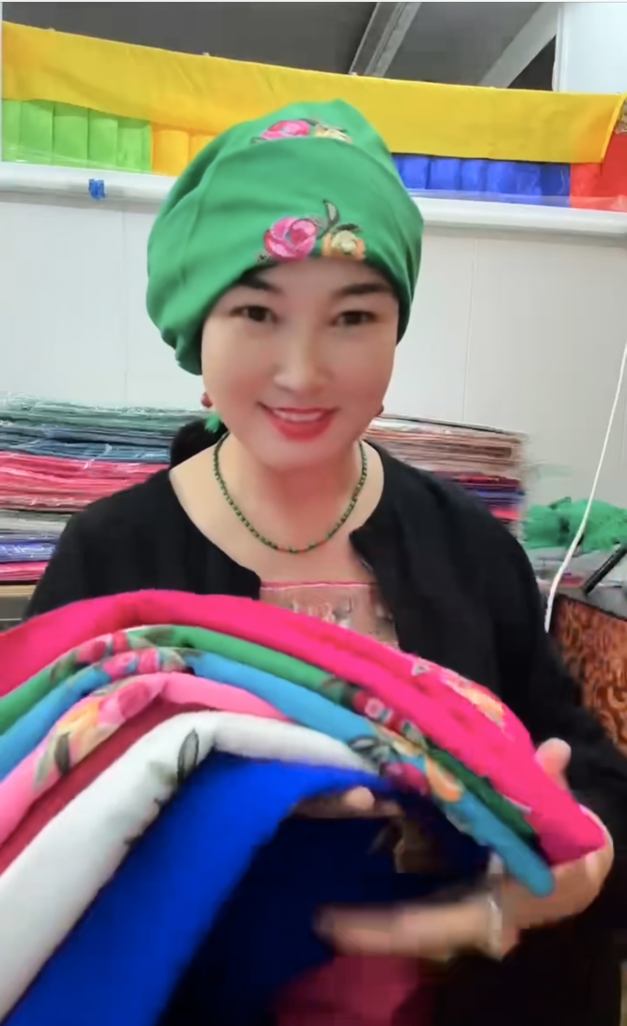 绣花四方头巾 80×80㎝