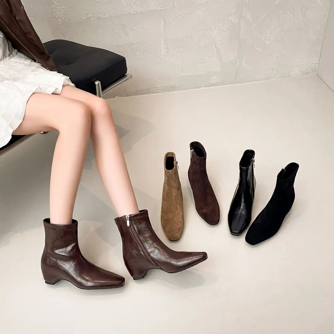 秋冬新款法式复古百搭弹力瘦瘦靴极简精致鞋子女款爆款2025新款