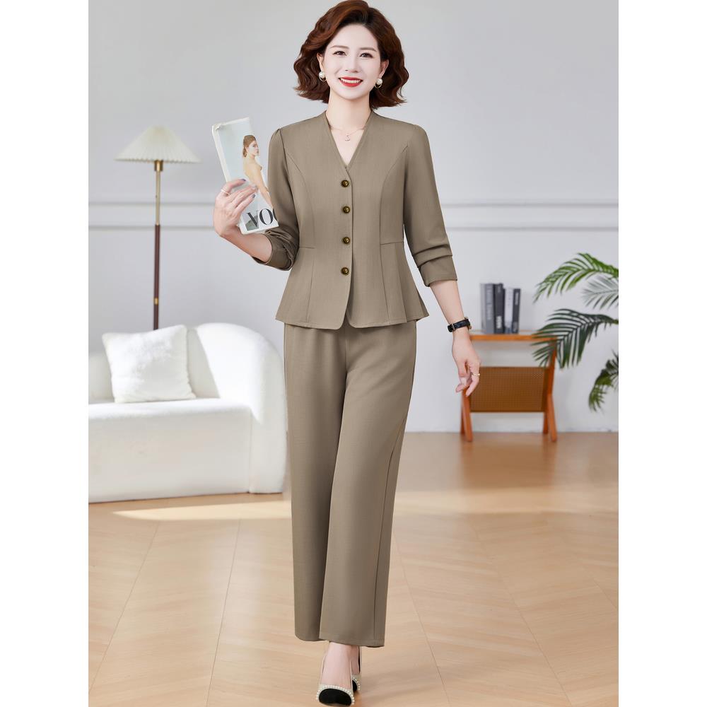 2025秋季新款气质妈妈休闲显瘦两件套时尚减龄中老年春秋洋气套装