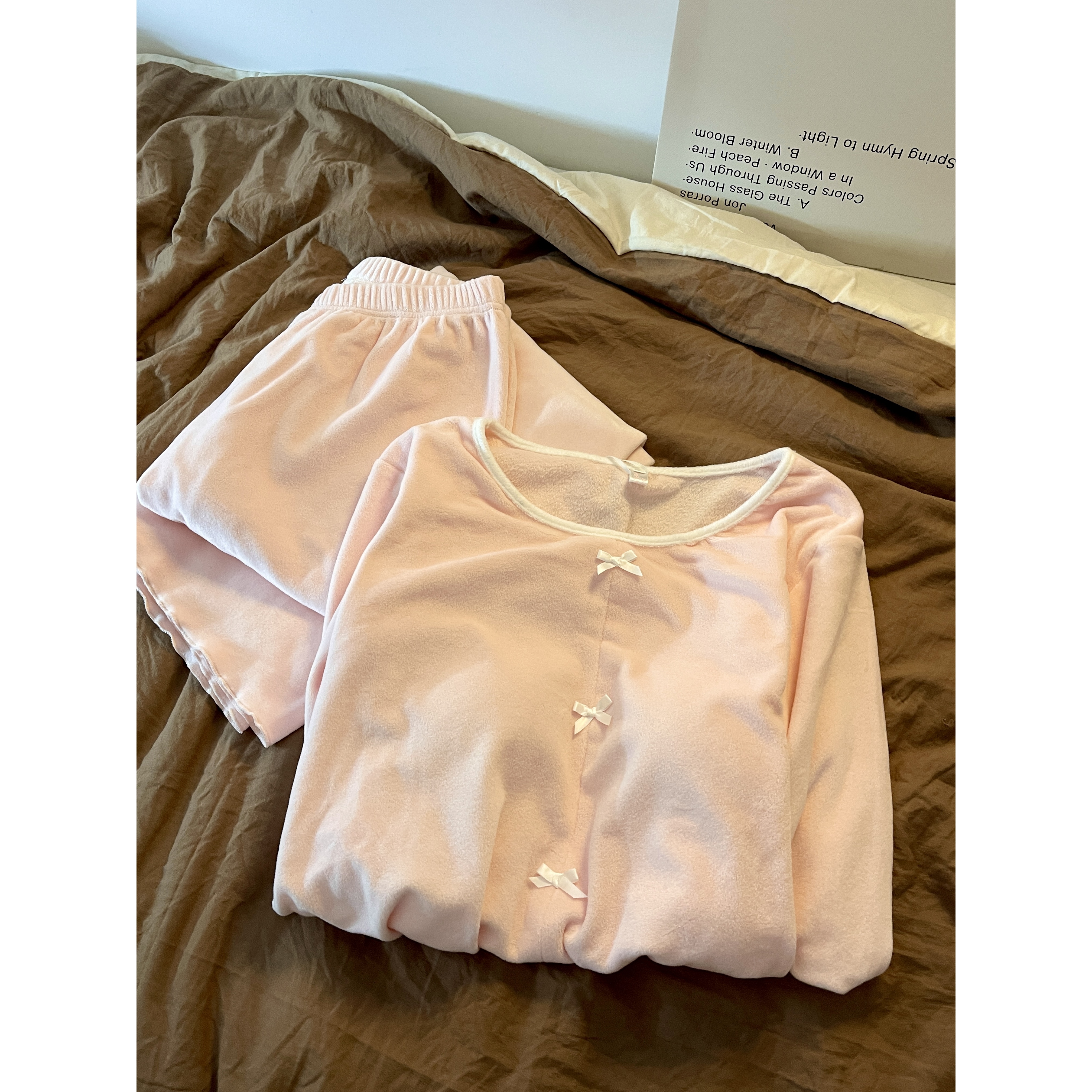 秋冬新款蝴蝶结设计感加厚保暖德绒睡衣女甜美粉嫩减龄时尚家居服