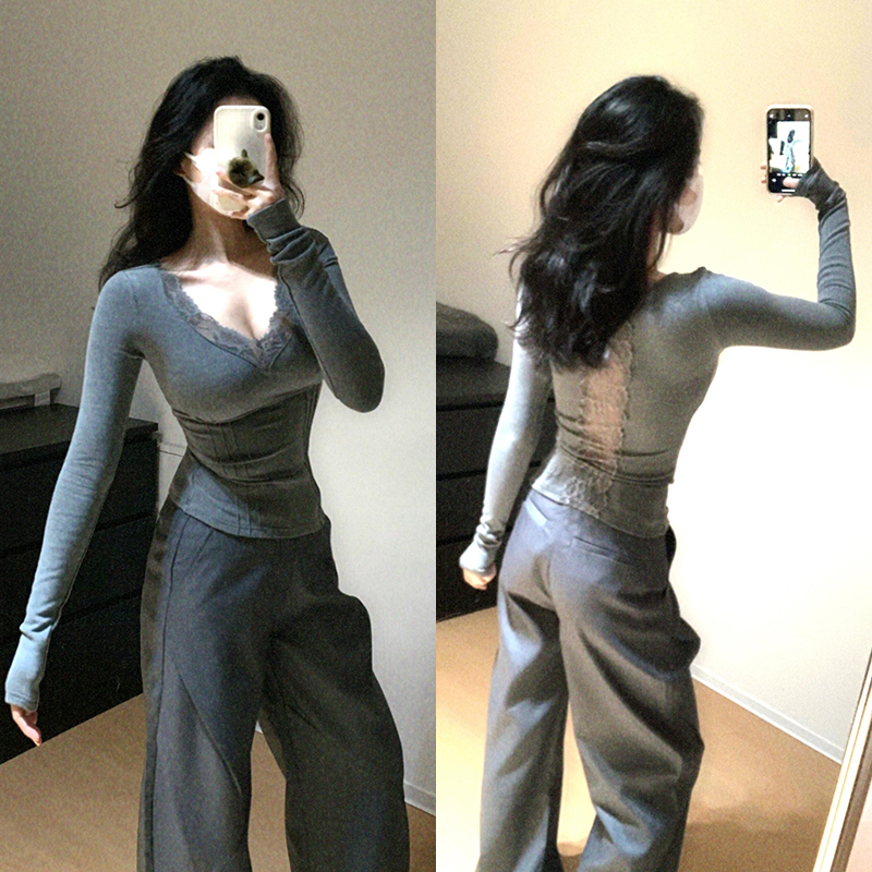 辣妹纯欲蕾丝拼接v领长袖t恤女秋冬季收腰修身内搭磨毛打底衫上衣