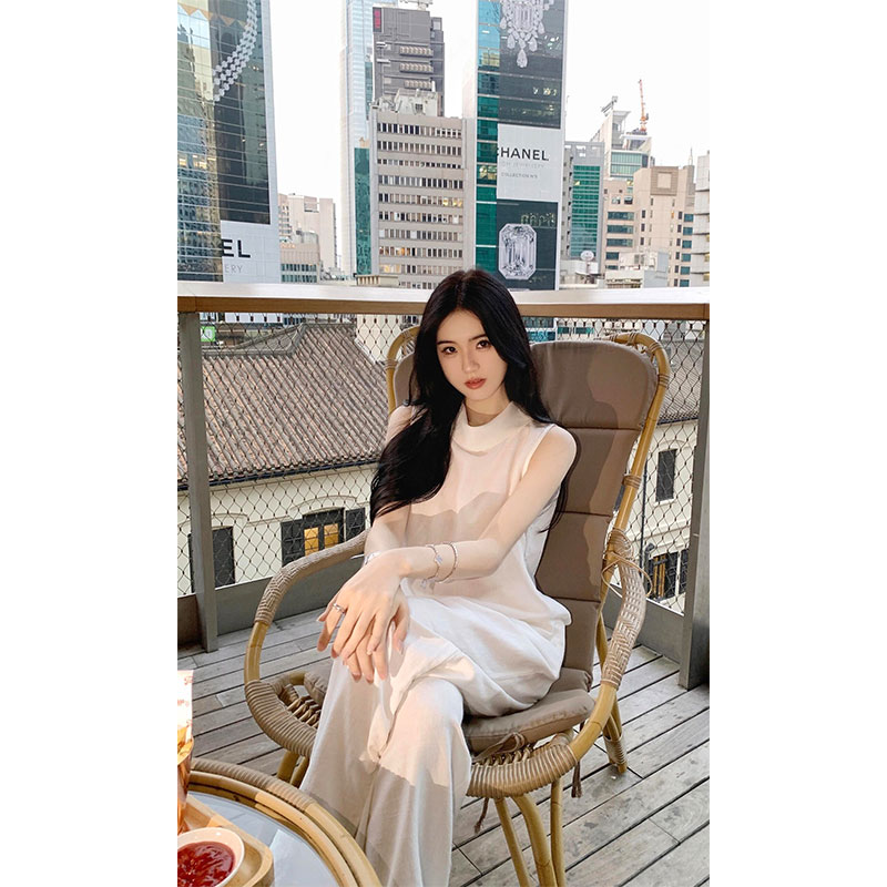 白色休闲背心上衣套装裤女2025新款夏季高级感小洋装阔腿裤两件套