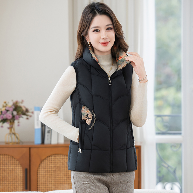 马甲女款2025新款洋气减龄显瘦女士棉马甲外穿无袖国风新中式外套