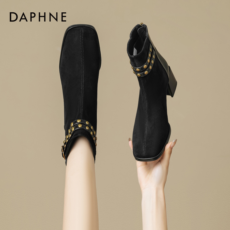 达芙妮黑色方头马丁靴女2025秋冬季新款粗跟单靴法式复古方头短靴