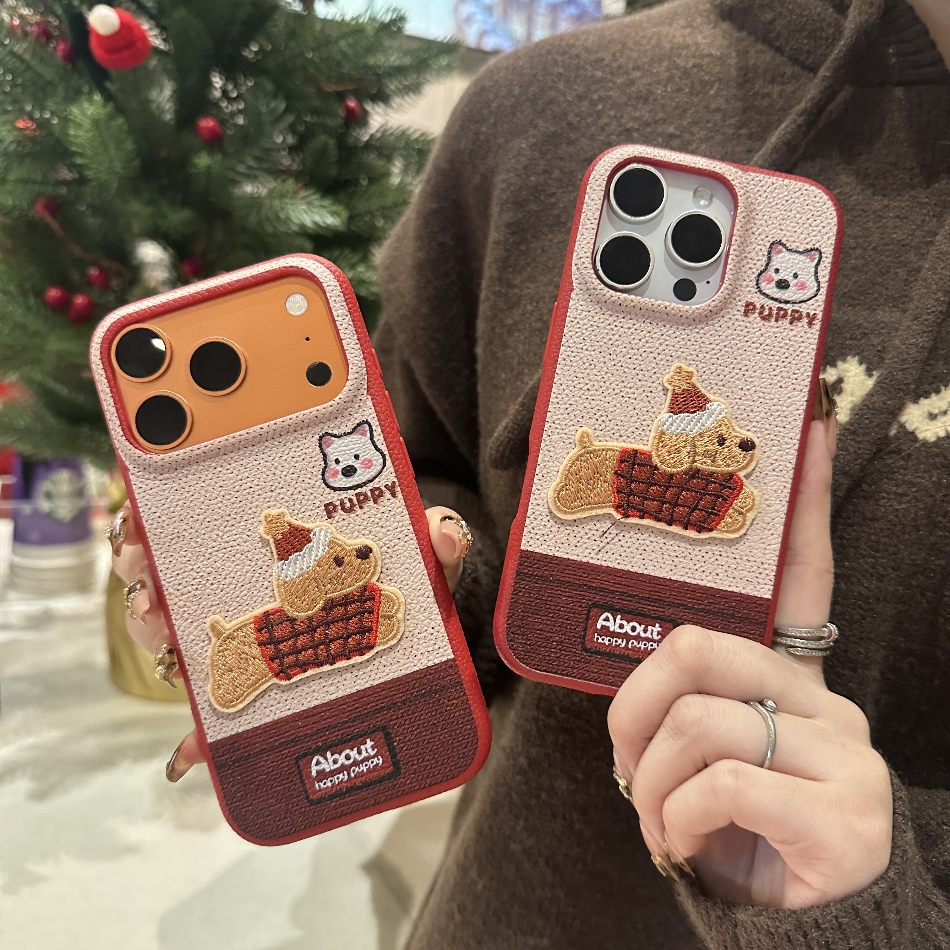 红衣格子小狗适用苹果/华为/OPPO/VIVO/小米手机壳荔枝纹防摔女款