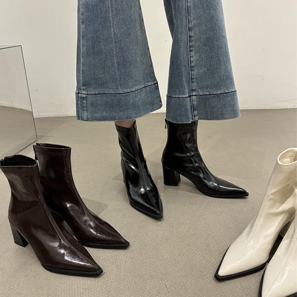 尖头短靴女2025年秋冬新款靴子加绒短筒靴小众瘦瘦女靴粗跟高跟靴