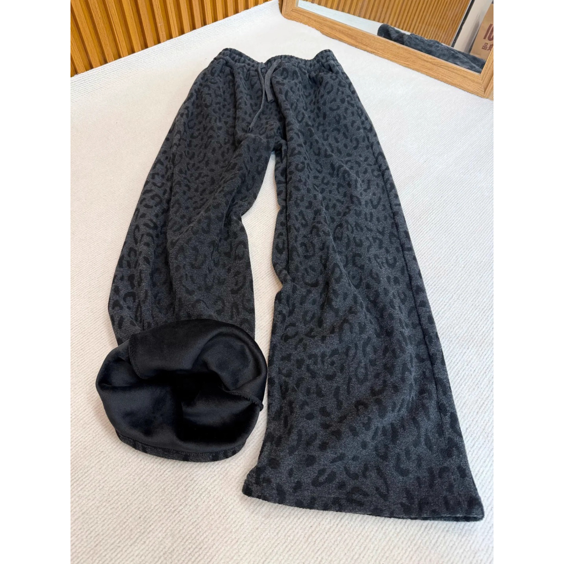 豹纹裤子韩系慵懒风垂感糯米毛巾裤大码加绒加厚阔腿裤梨形报恩裤