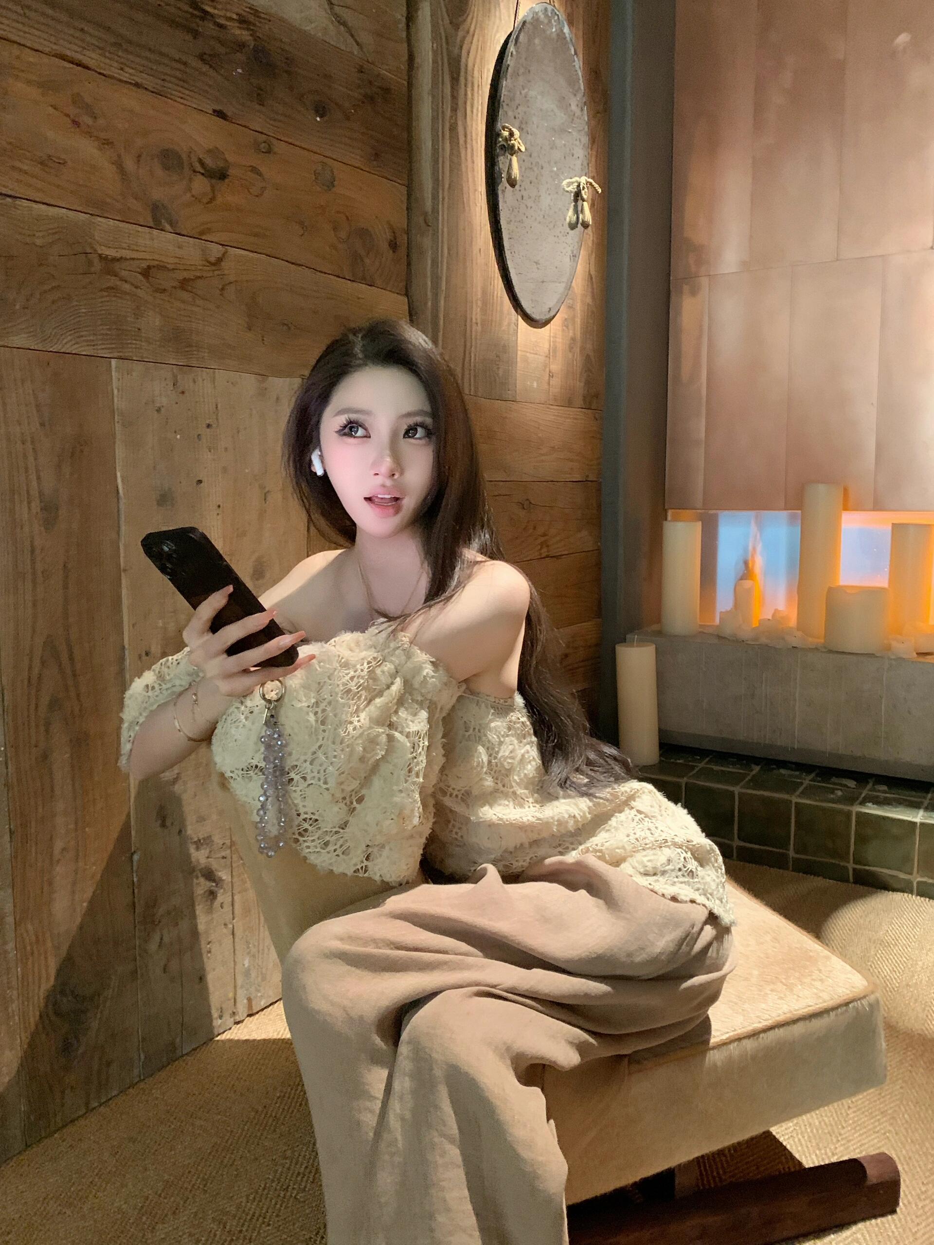 辣妹性感纯欲一字领刺绣镂空抹胸小衫上衣高腰显瘦宽松直筒阔腿裤