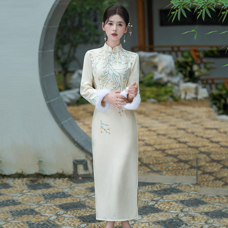 白色加绒加厚冬装国风新中式长袖旗袍改良年轻款女复古收腰秋冬季