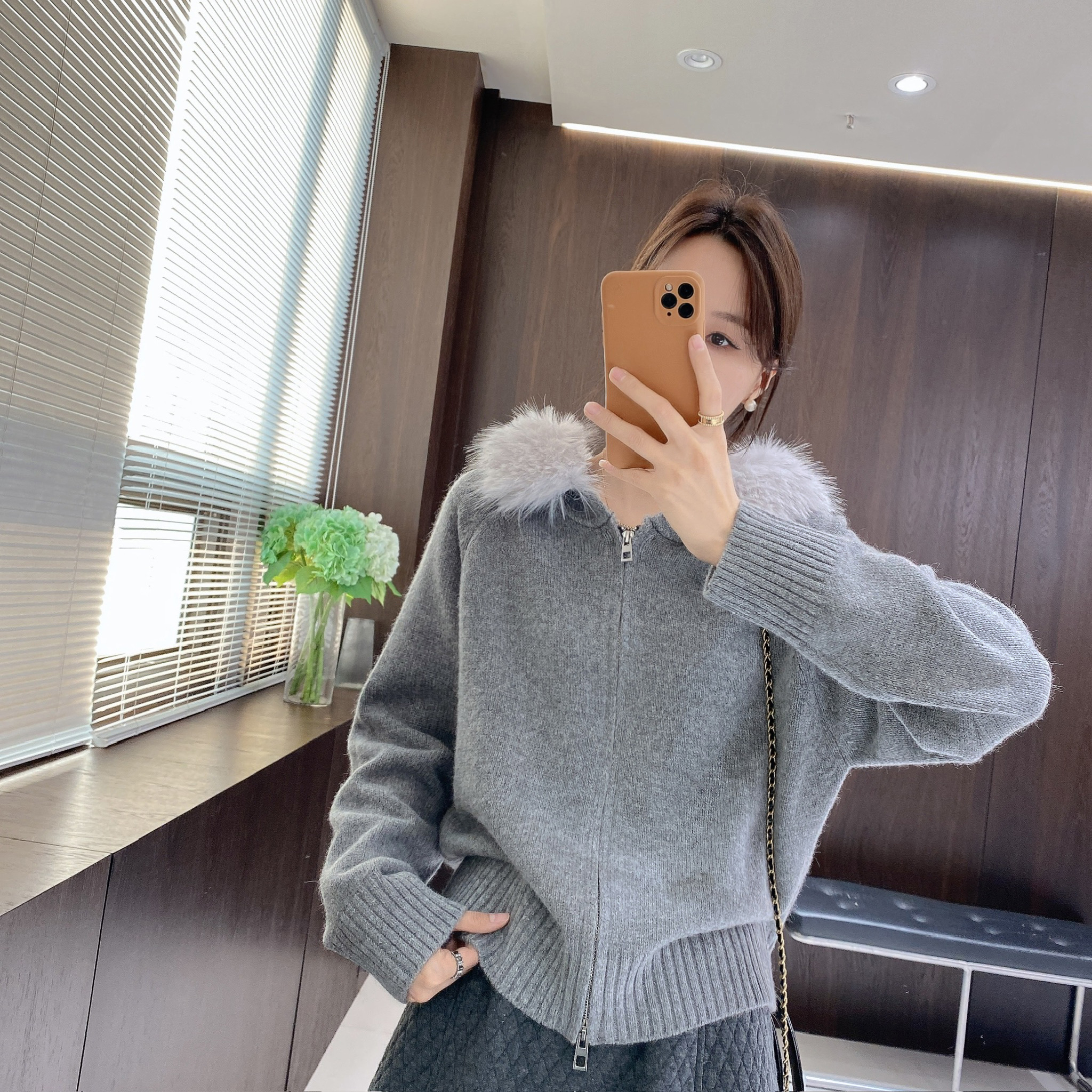 IMFLY金小金自制女装 毛领针织衫DYW10166时尚大毛领连帽针织外套