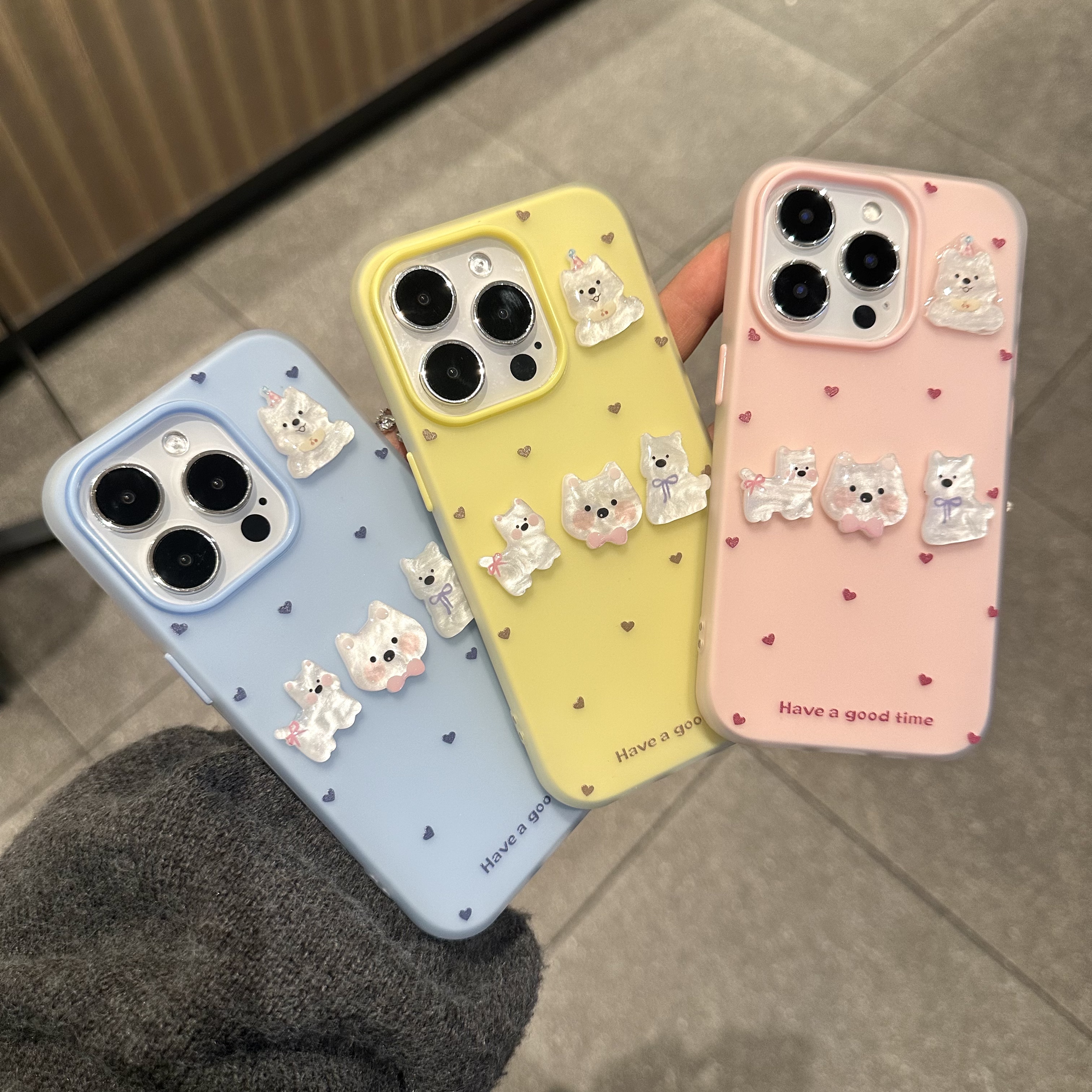 奥菲顿可爱立体小狗贴件适用iPhone16/15肤感13手机壳14苹果12女