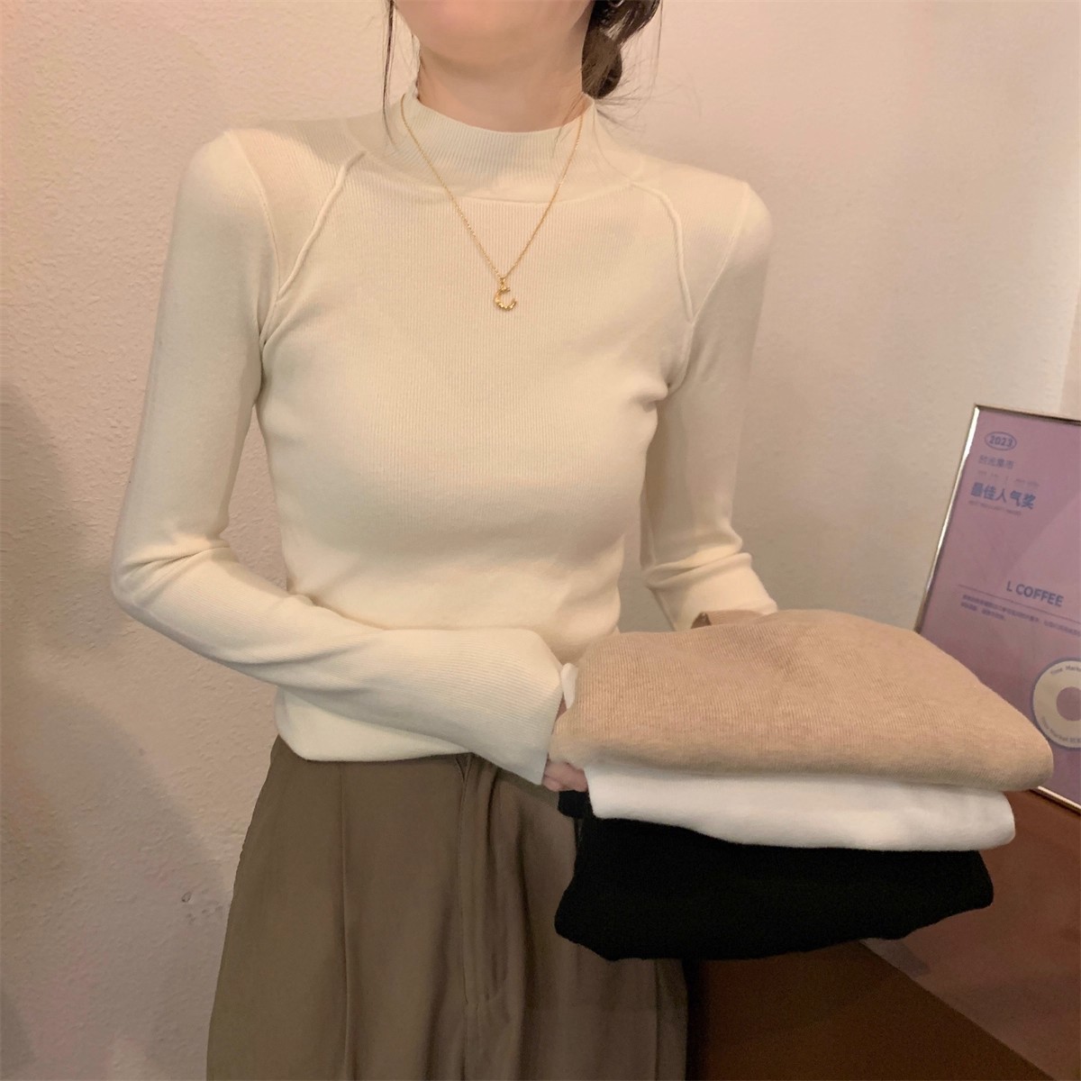 简约韩版半高领t恤设计感修身显瘦秋冬新款保暖纯色长袖打底衫ins