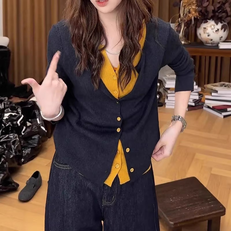 胖mm大码女装撞色拼接假两件针织开衫女秋冬季设计感独特漂亮上衣