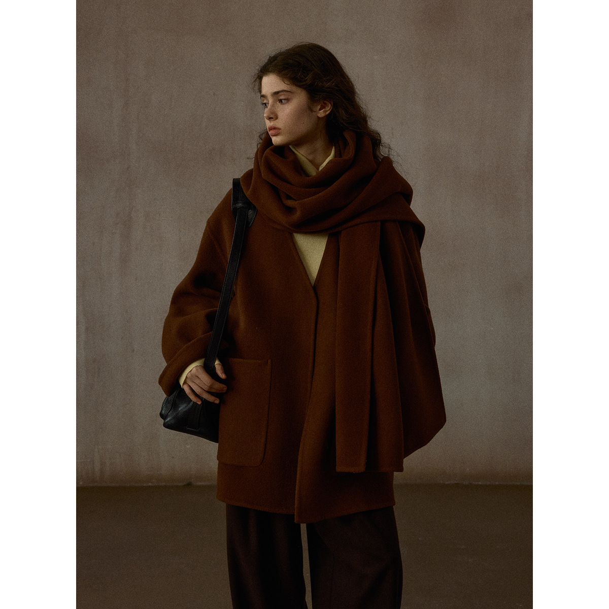 高品质手缝工艺保暖围巾领两件套双面呢修身全羊毛外套女款秋冬