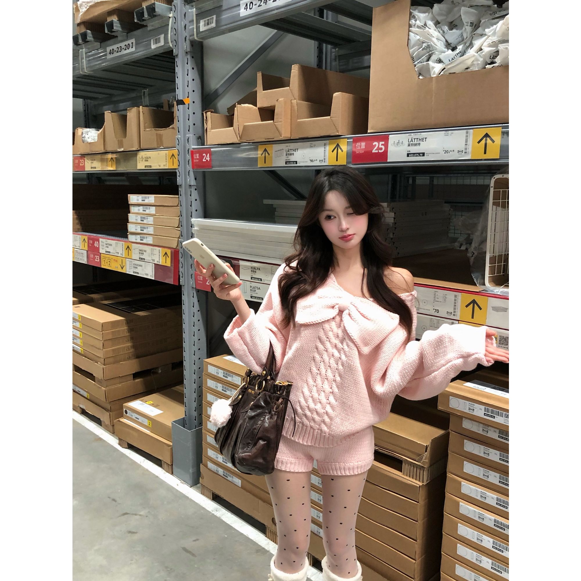 小心超人 冬季新款蝴蝶结绞花粉色针织毛衣＋短裤套装