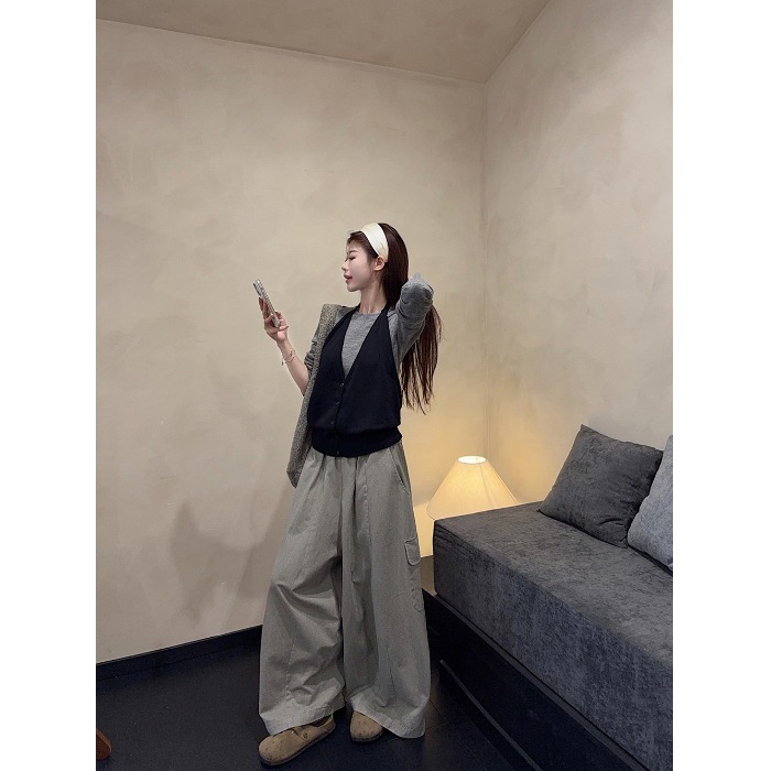 【知与性】秋季新款时尚套装高腰显瘦阔腿工装裤马甲针织两件套秋款