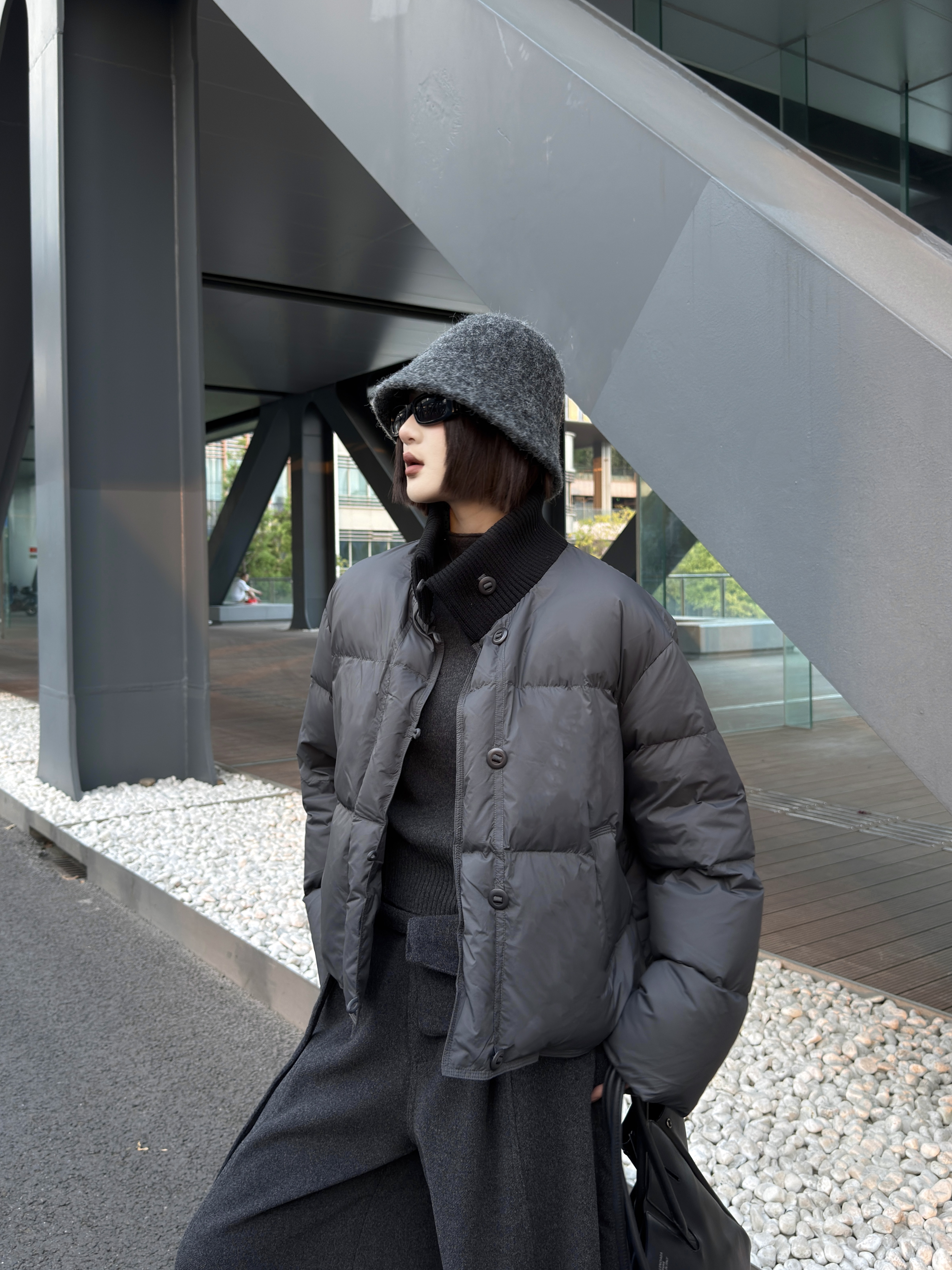 邓蕾婷【漫游云朵】冬季新款毛领拼接立领洋气宽松保暖白鸭绒羽绒服