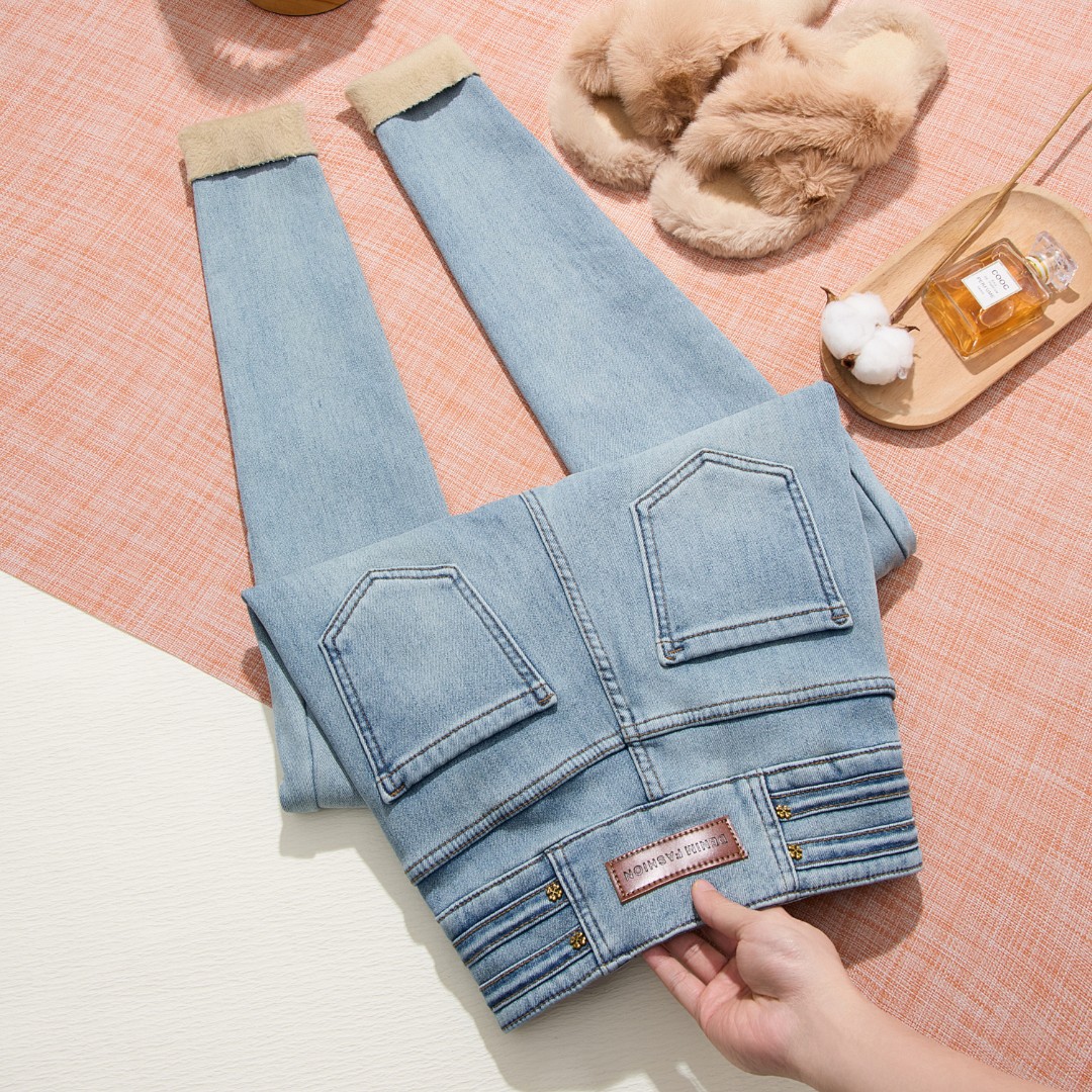 浅色名媛风时尚高腰显瘦小脚牛仔裤女2025秋冬紧身百搭提臀铅笔裤