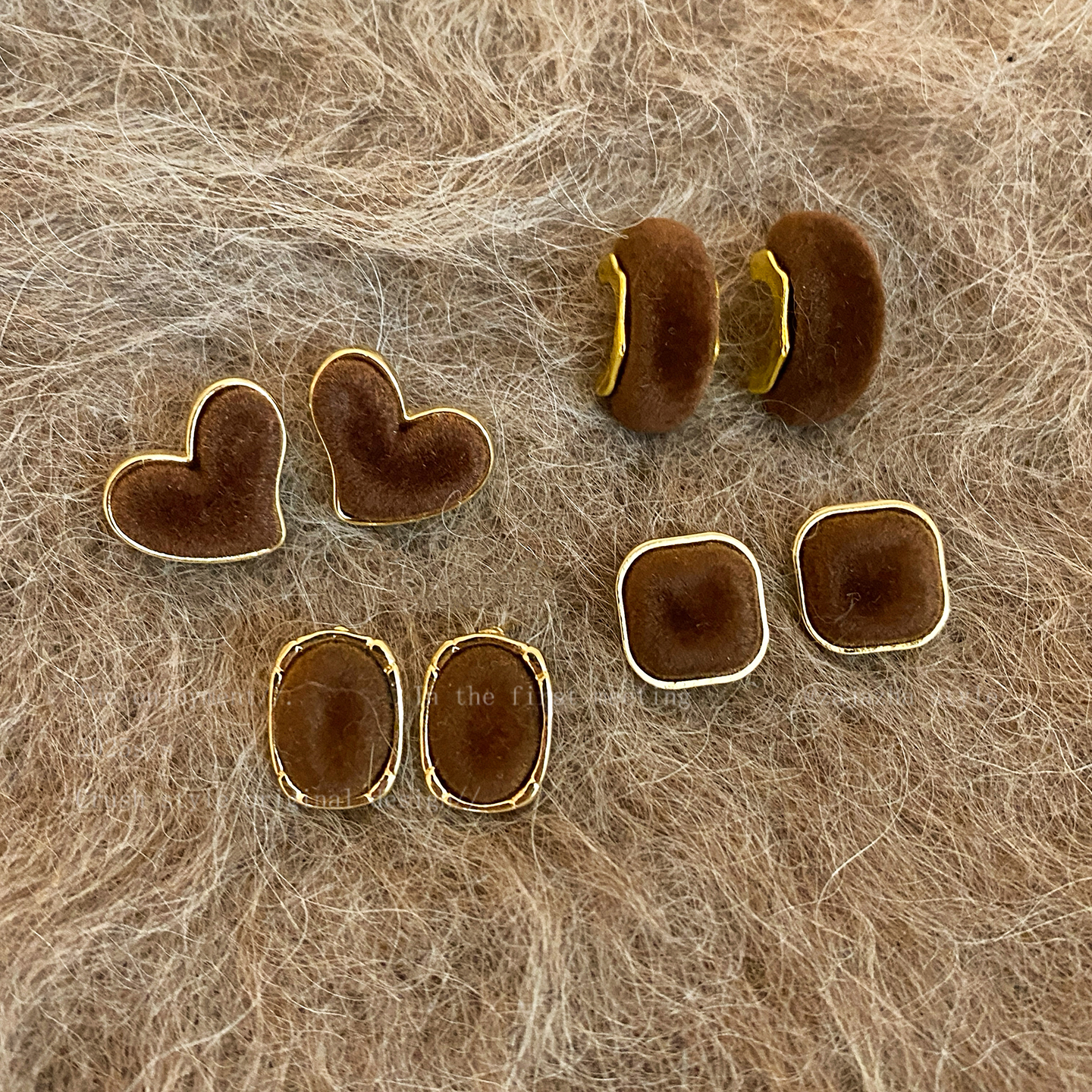 铜合金耳饰 秋冬复古棕色丝绒耳钉女轻奢高级感耳环小众独特耳饰