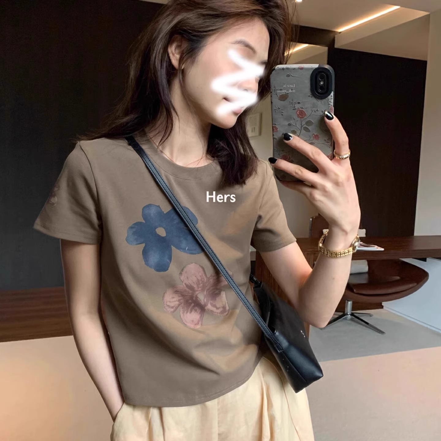 花朵印花圆领短袖女正肩T恤2025新款夏季体恤衫修身显瘦短款上衣