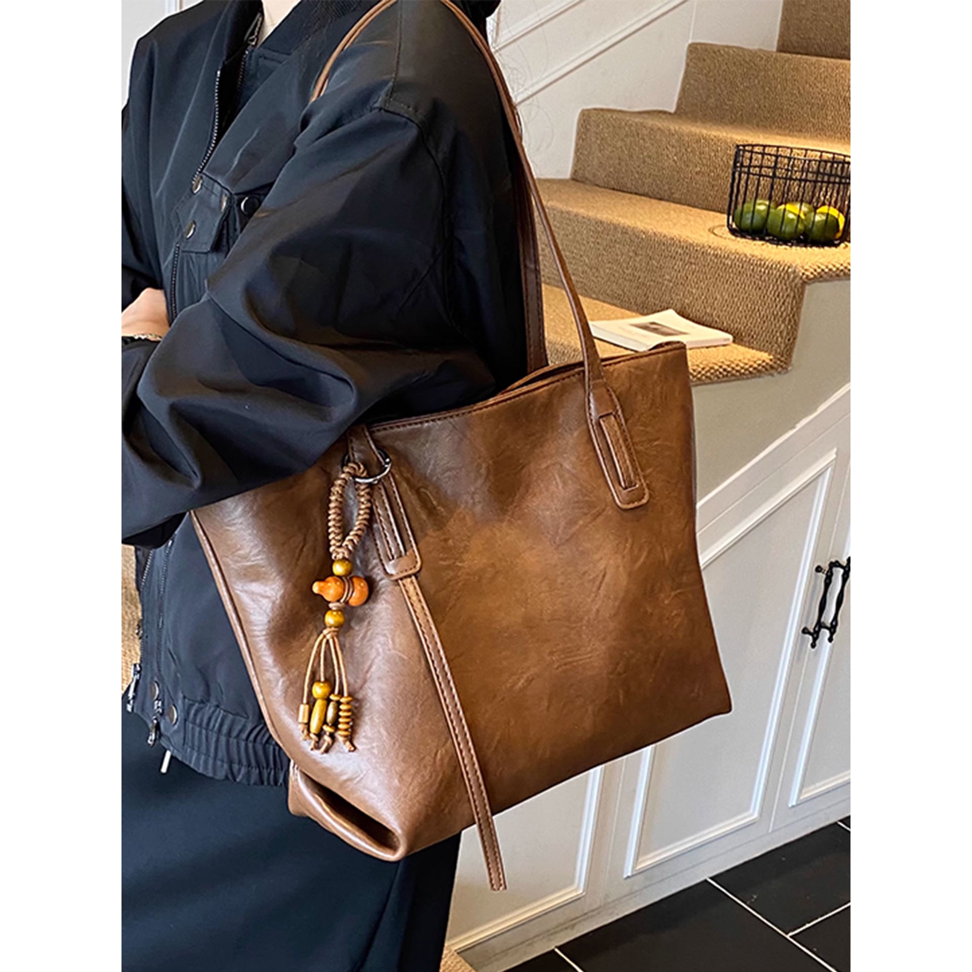 复古包包女大容量2025新款秋冬百搭单肩包今年流行质感通勤托特包