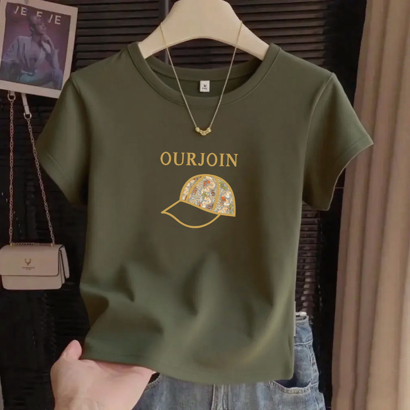 复古军绿色正肩短袖t恤女款夏季小个子穿搭修身短款辣妹上衣T恤