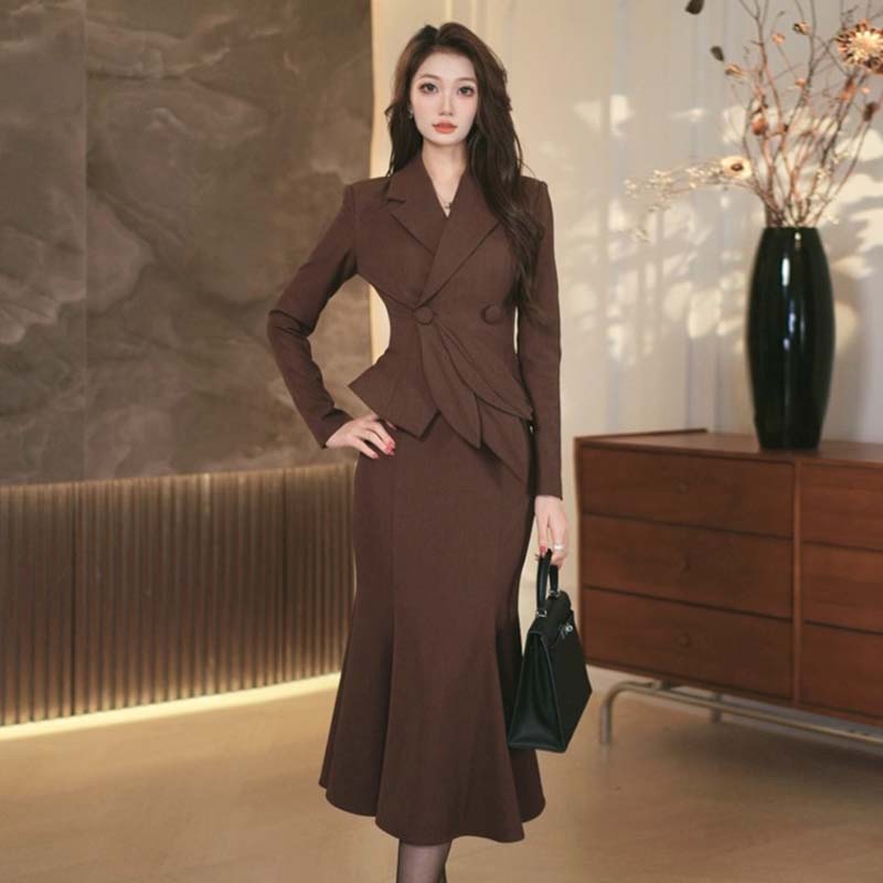 【两件套】春秋季法式时尚两件套装女显瘦长款轻奢裙子套装D3841