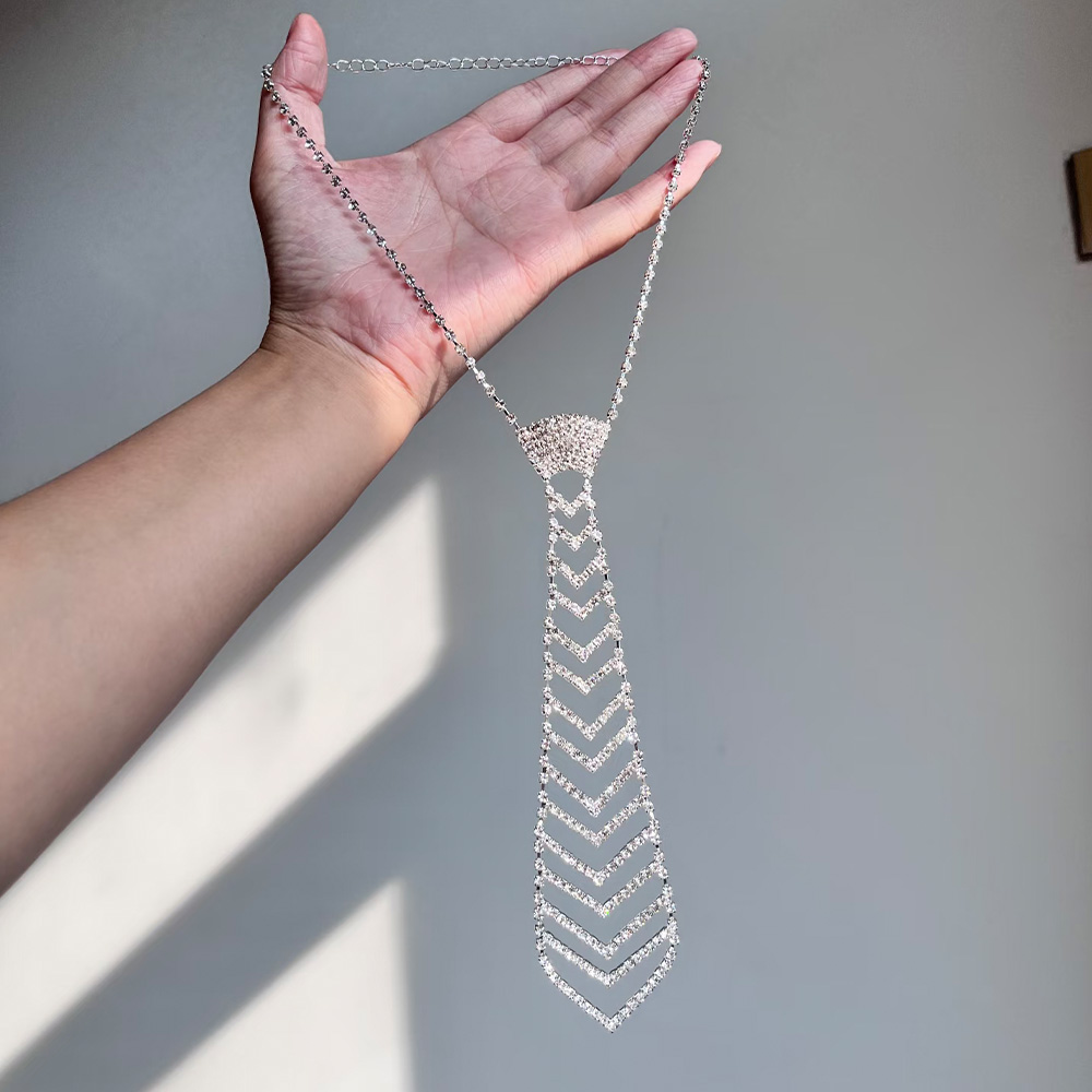 铜合金项链 超闪镂空锆石领带项链女夸张高级感锁骨链Choker颈链