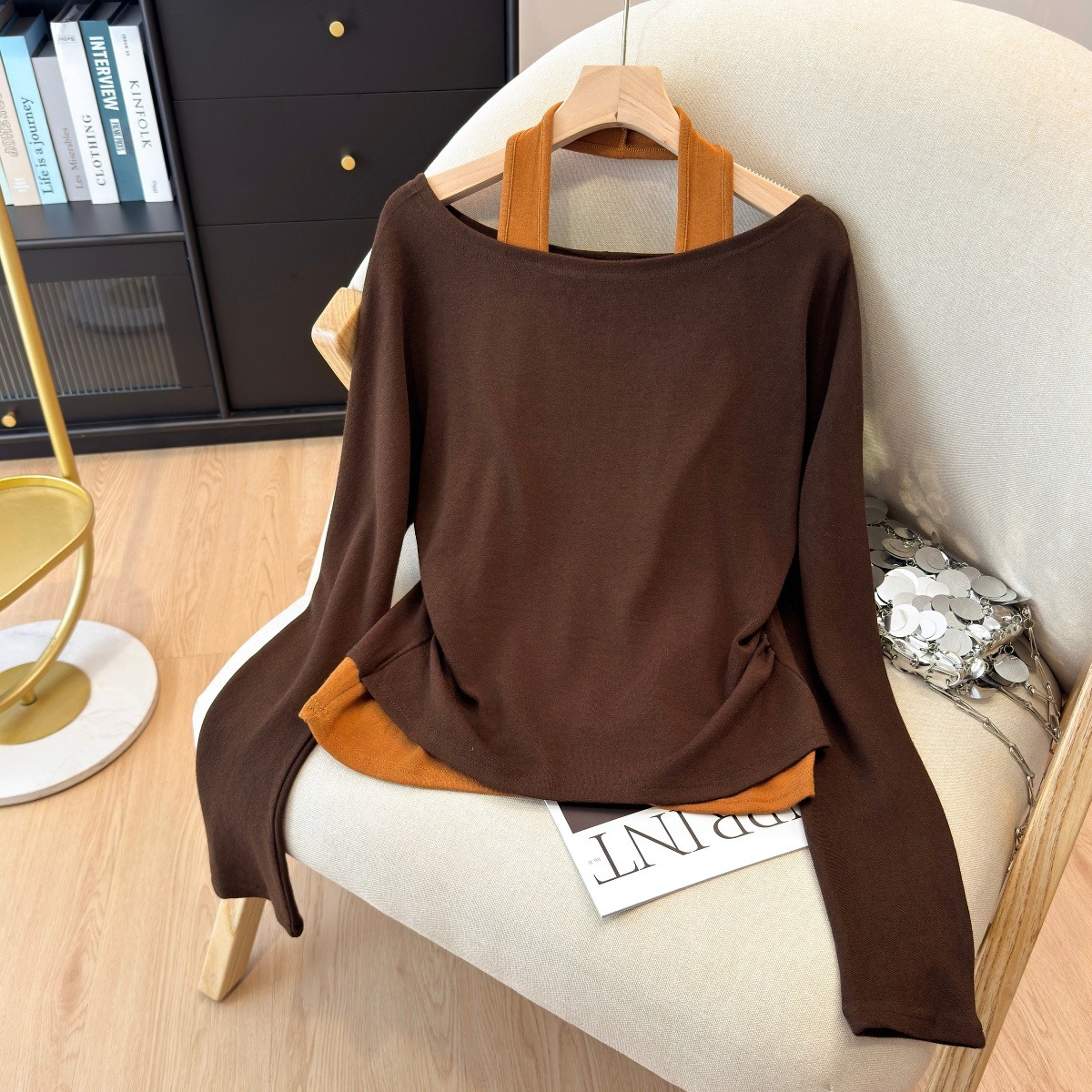 设计感撞色假两件一字肩长袖T恤女秋新款小个子修身显瘦辣妹上衣